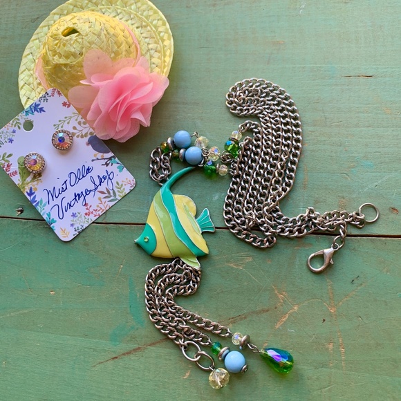 🐠 Yellow & Green Enameled ANGEL Fish Necklace - Sparkly Aurora Borealis ER's - Picture 1 of 7